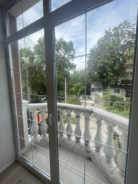 Продам 3-х комнатную квартиру в клубном доме на улице Львов.