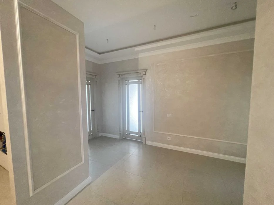 Продам 3-х комнатную квартиру в клубном доме на улице Львов.