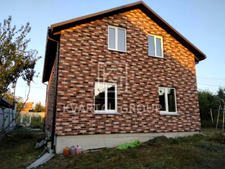Будинок. Буча, КВІТКОВА