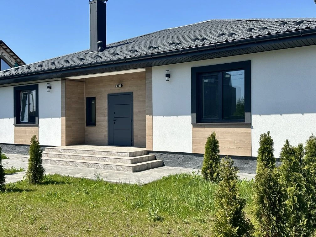 Будинок з газом 150 м на в'їзді у Ворзель біля міста Буча. Б