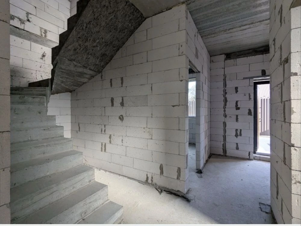 Дуплекс 110 м² у центрі Бучі | 2,5 сотки | Газ | Власний дво
