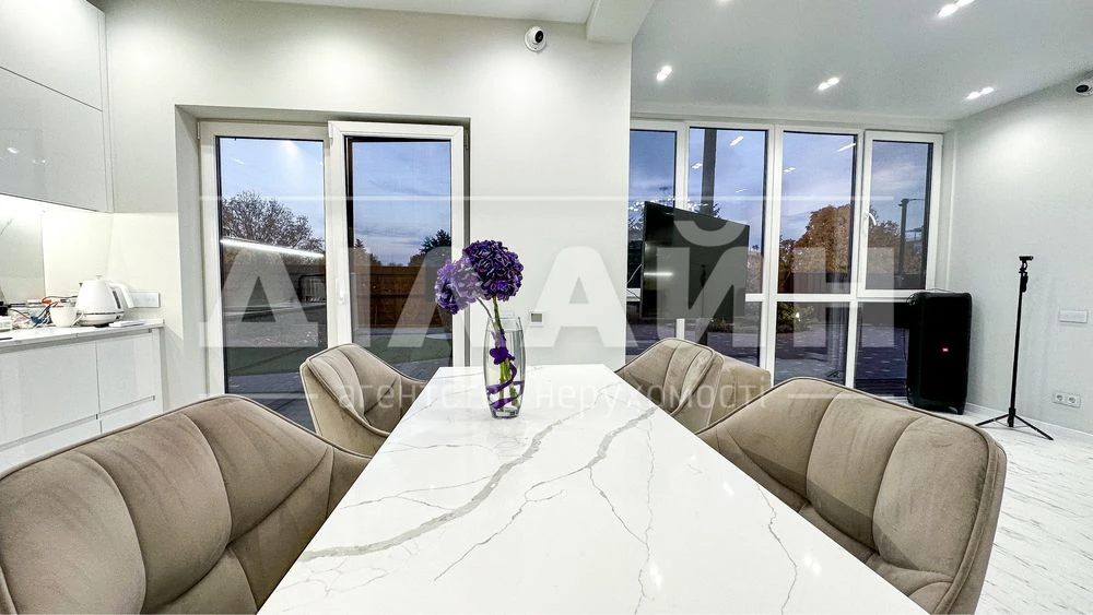 New fabulous house of VIP class on V.Luga, 115 m2, 3 bedrooms