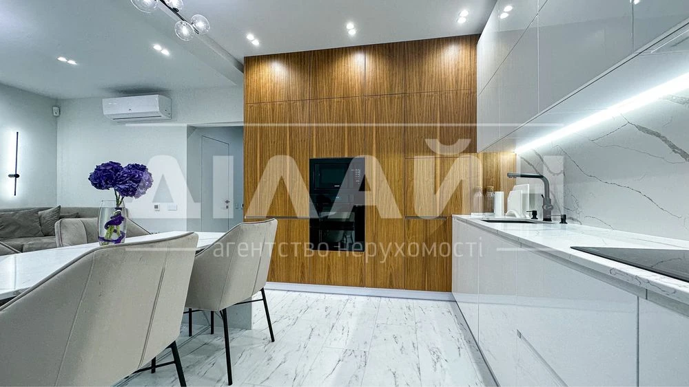 New fabulous house of VIP class on V.Luga, 115 m2, 3 bedrooms