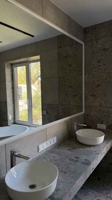 Продам  дуплекс з гарним ремонтом,Лісова Буча