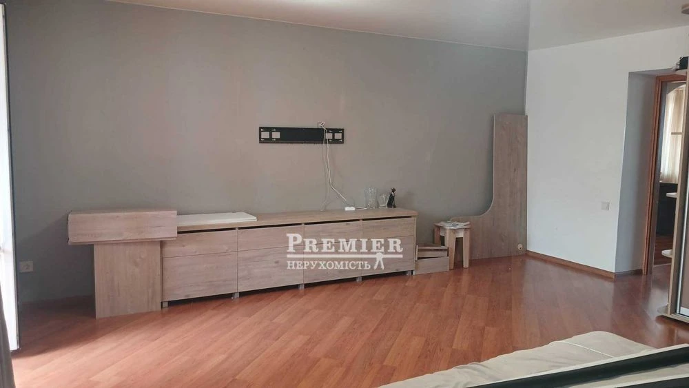 продам 2-комнатную квартиру 94 кв.м