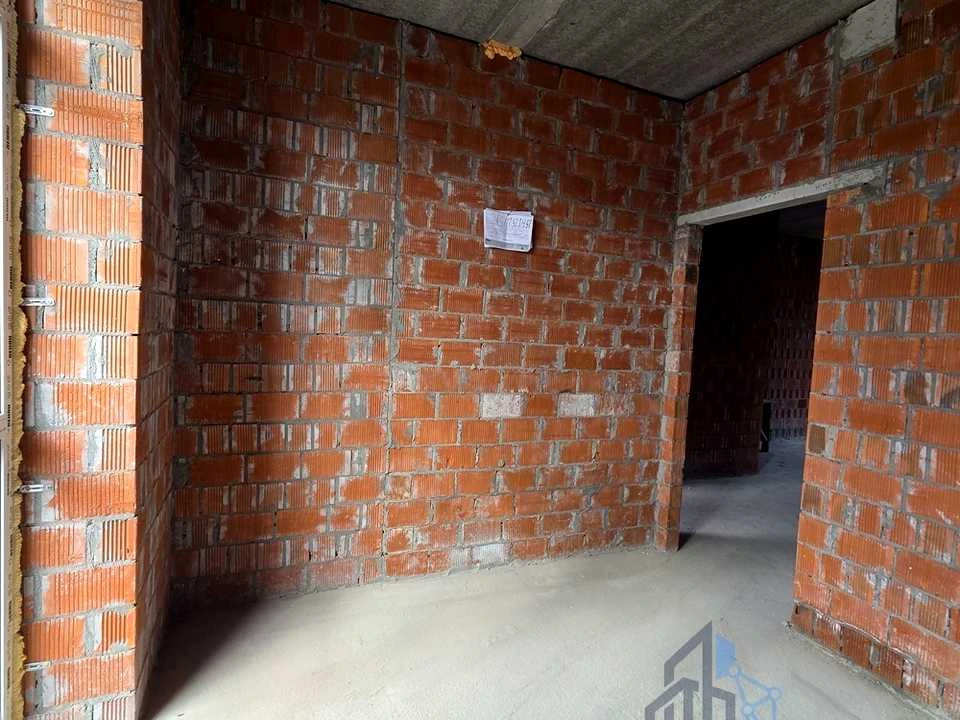 Будинок. Буча, Сілезька вул. (Рози Люксембург)