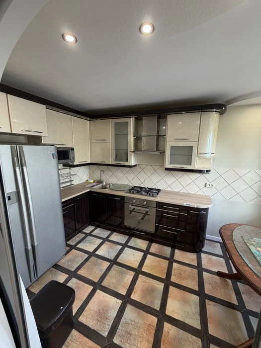 Three-room apartment for sale, metro X Gora