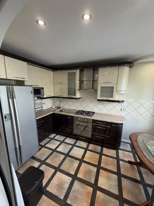 Three-room apartment for sale, metro X Gora