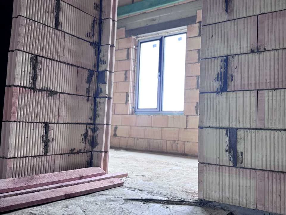 Будинок. Буча, Сергія Мазіна