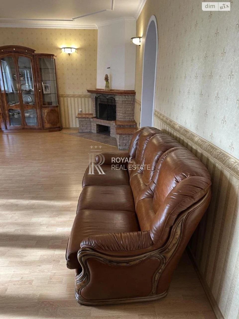 Продаж Дім