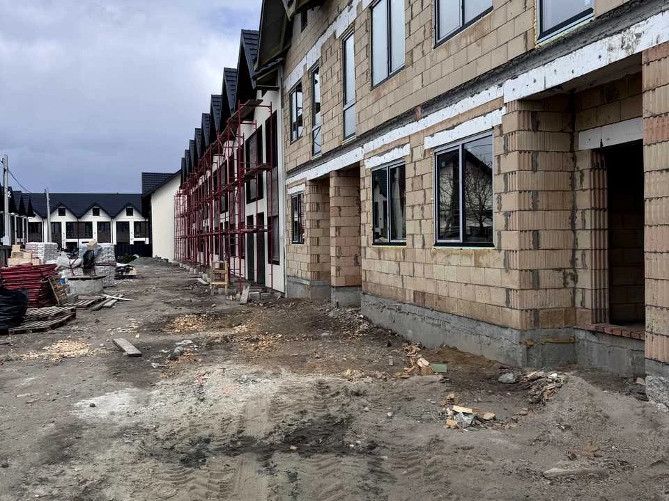 Будинок. Буча, Сергія Мазіна