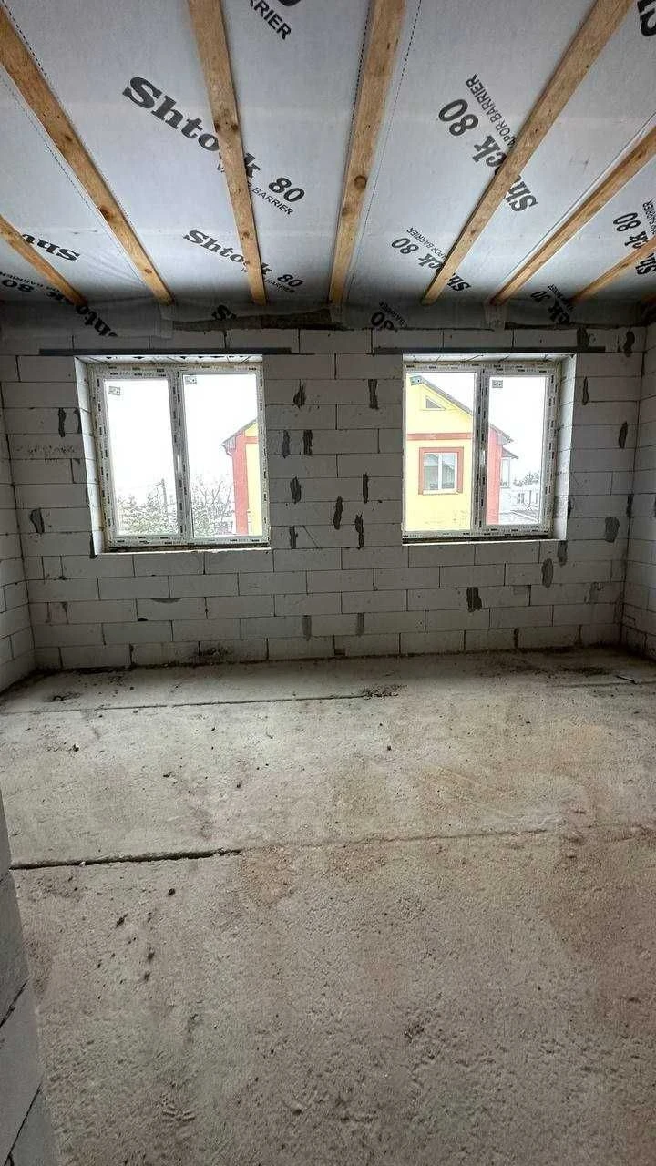Таунхаус 100 м² у Бучі з центральними комунікаціями та власн