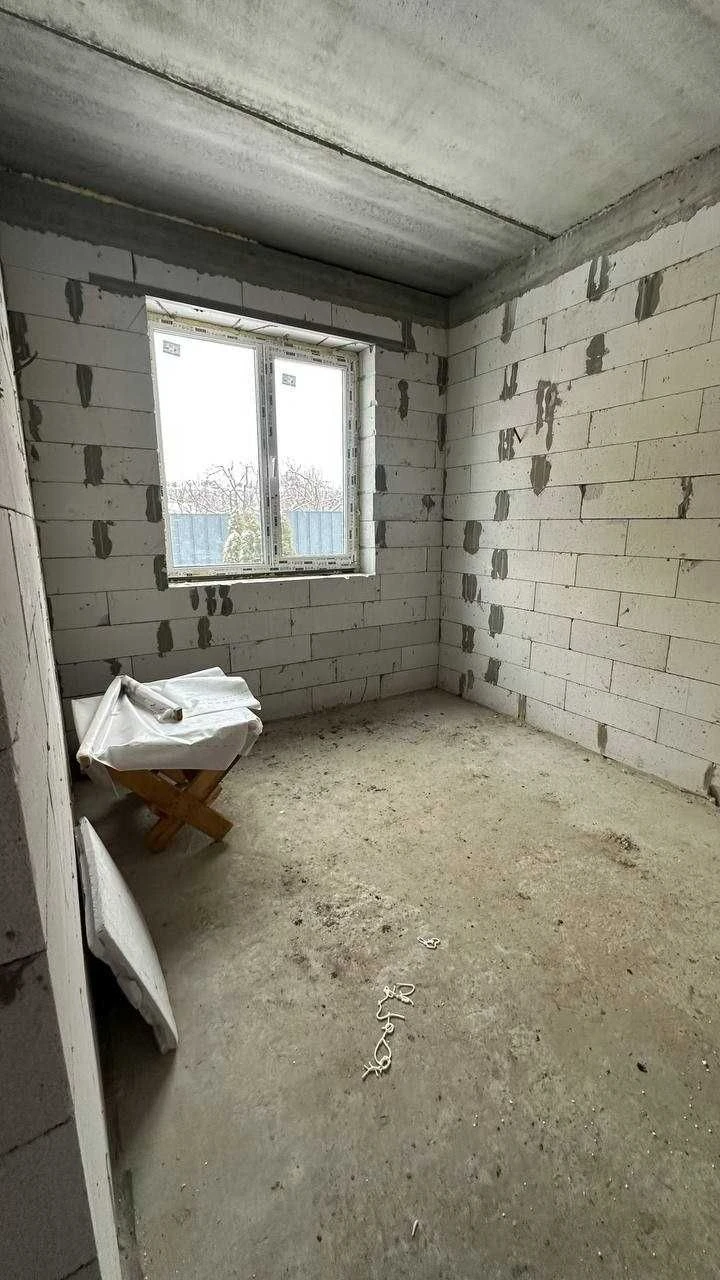 Таунхаус 100 м² у Бучі з центральними комунікаціями та власн