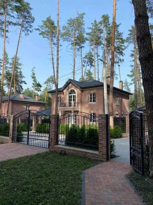 Елітний Котедж в Англійському стилі Лісова Буча | 365 000 $