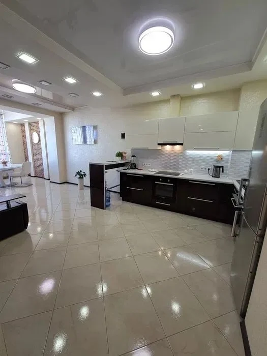 3-room apartment for rent, Armeyskiy Govorova Balkon Park Pobeda residential complex