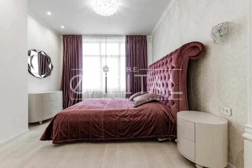 Apartment for sale, residential complex Novopecherski Lipky, Verkhoglyada, Dragoma