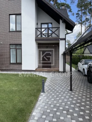 Шикарний дуплекс в лісовій Бучі, дом з дизайн. ремонтом