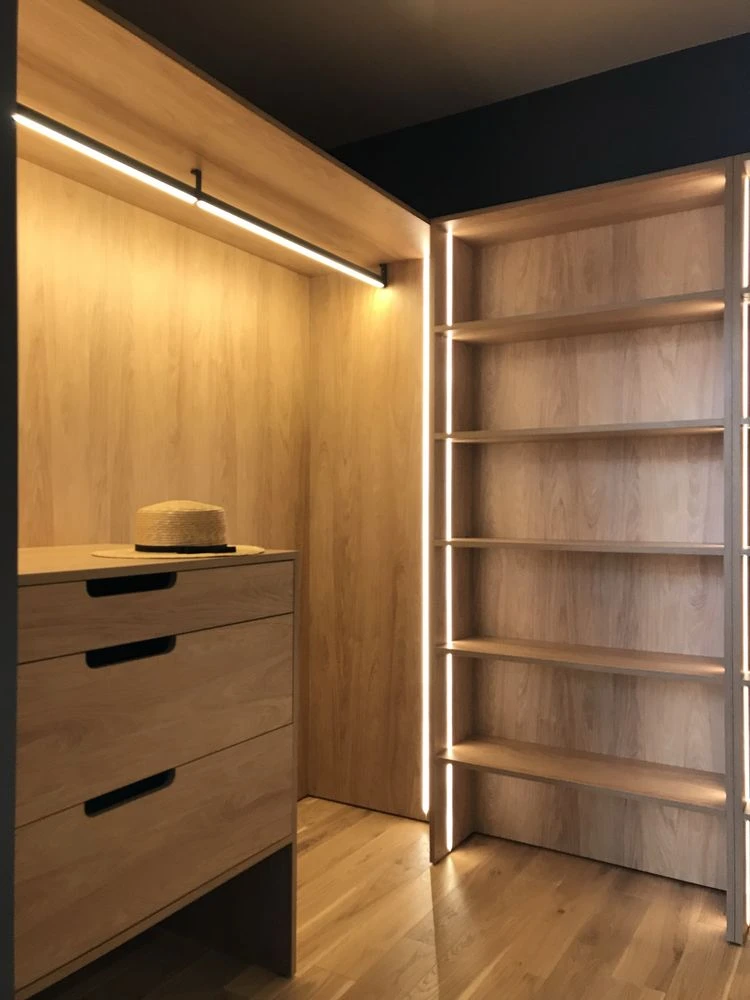 Продаж тауна в КМ 160 м2.Центральні ком-ії, ГАЗ. Охорона