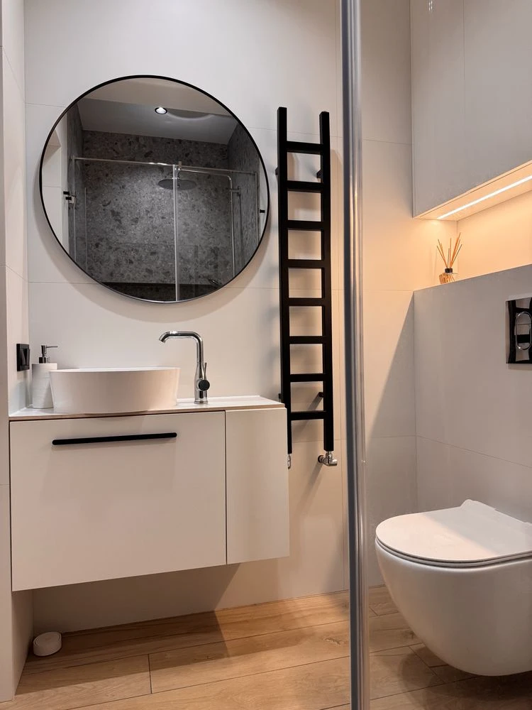 Продаж тауна в КМ 160 м2.Центральні ком-ії, ГАЗ. Охорона