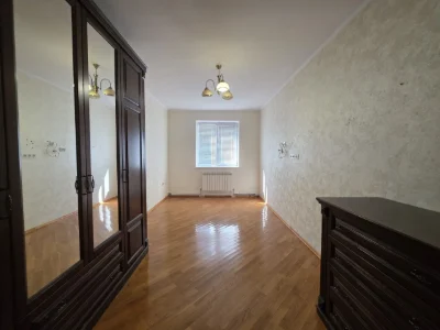 Продам будинок у центрі міста Буча