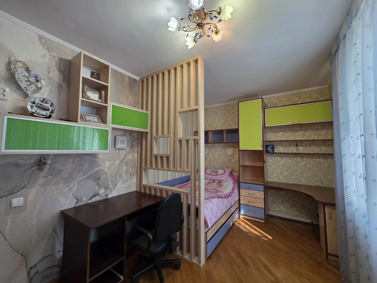 Продам будинок у центрі міста Буча
