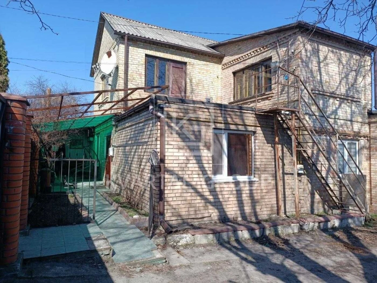 Продаж будинку в Бучі в розвиненій локації
