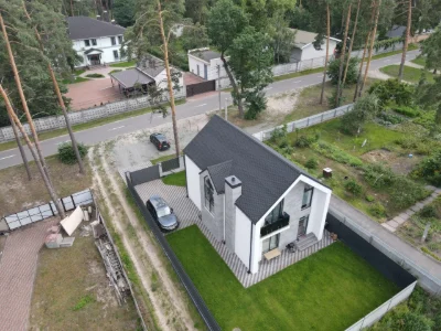 Будинок в лісовій Бучі