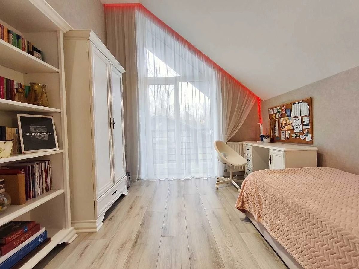 Будинок з ремонтом в Park Residence Центральні комунікації Г
