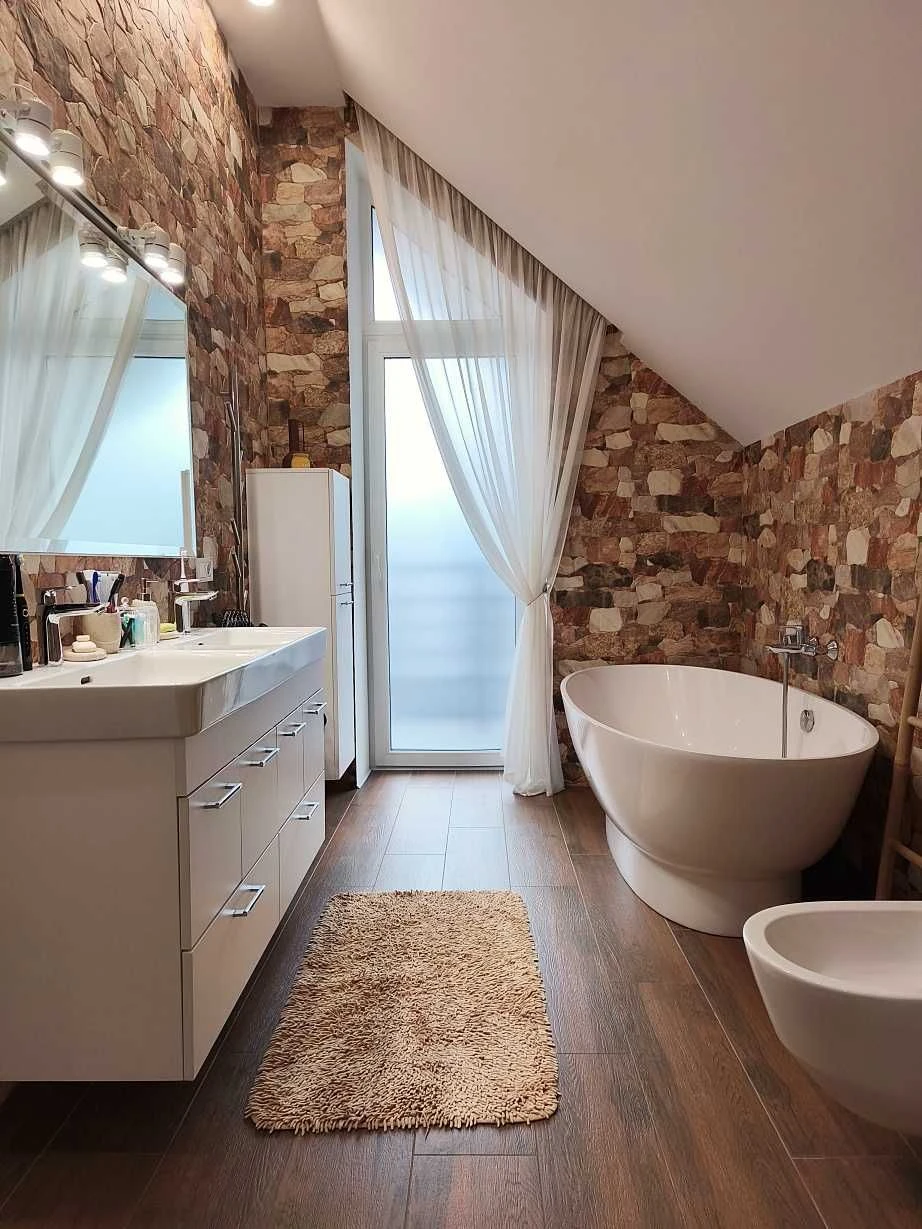 Будинок з ремонтом в Park Residence Центральні комунікації Г
