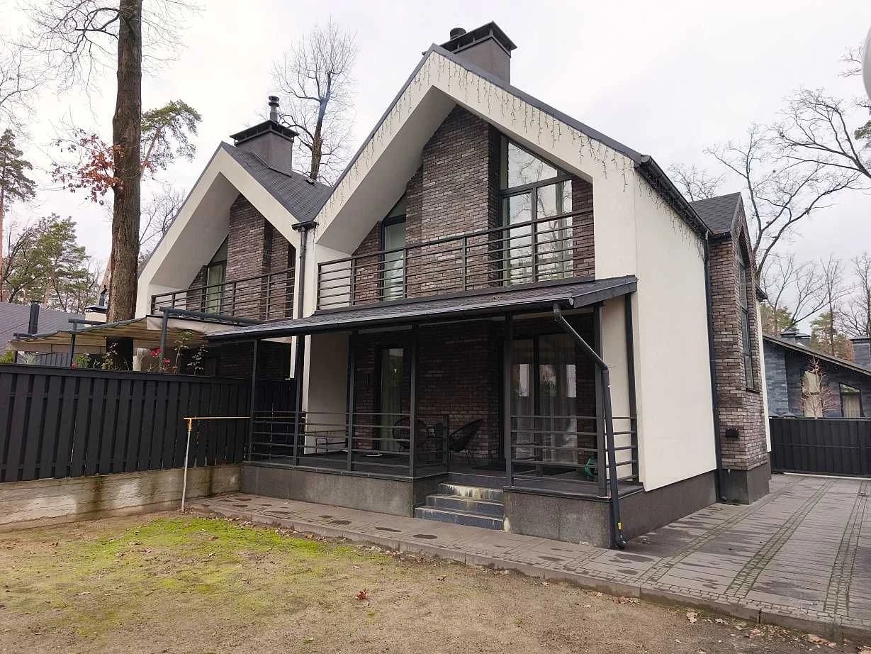 Будинок з ремонтом в Park Residence Центральні комунікації Г