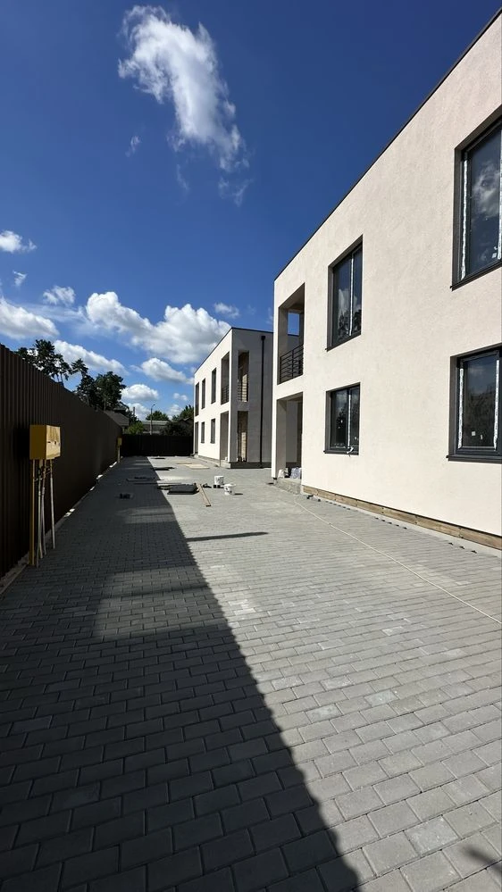 Ціна ЗНИЖЕНА дуплекс в лісовій Бучі.