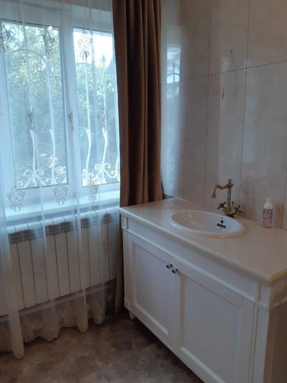 Продаж сучасного будинку 416м²  Буча, Бучанський р-н