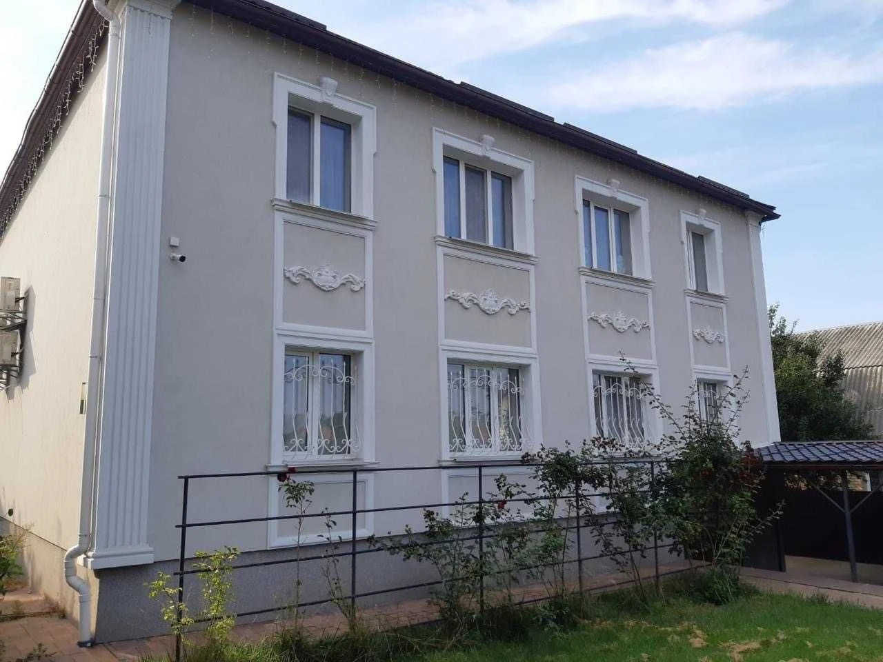 Продаж сучасного будинку 416м²  Буча, Бучанський р-н