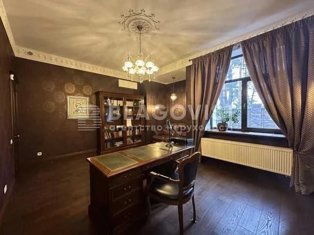 Розкішний будинок 640 м2, Лісова Буча! 30 соток!