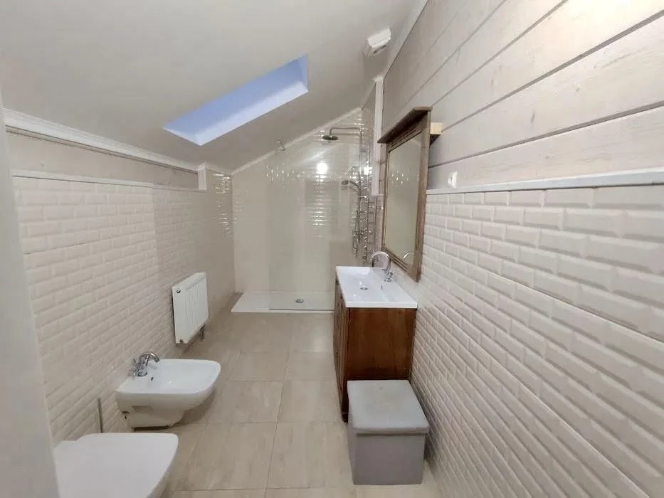 Продаж Розкішний будинок у Бучі, 295 000 €