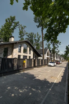 Преміальний будинок з НОВИМ дизайнерським ремонтом у закрито