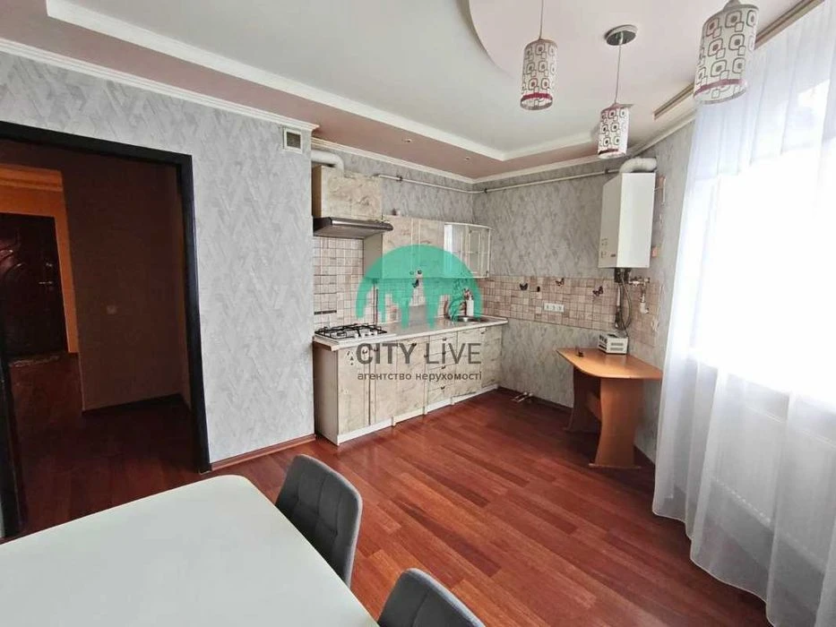 Large apartment for sale with individual heating