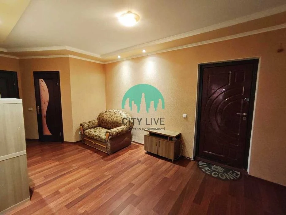 Large apartment for sale with individual heating