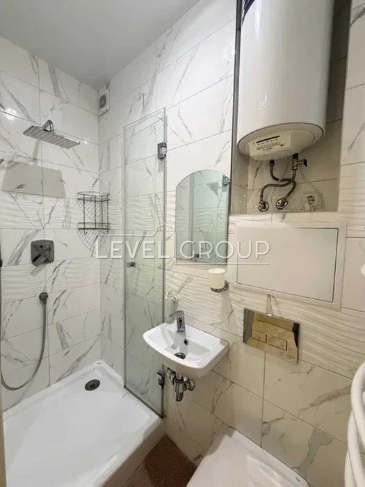 Stylish and spacious 3-room apartment for sale in Vyshyvanka residential complex, for