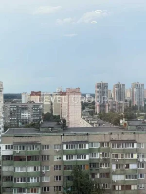 Stylish and spacious 3-room apartment for sale in Vyshyvanka residential complex, for