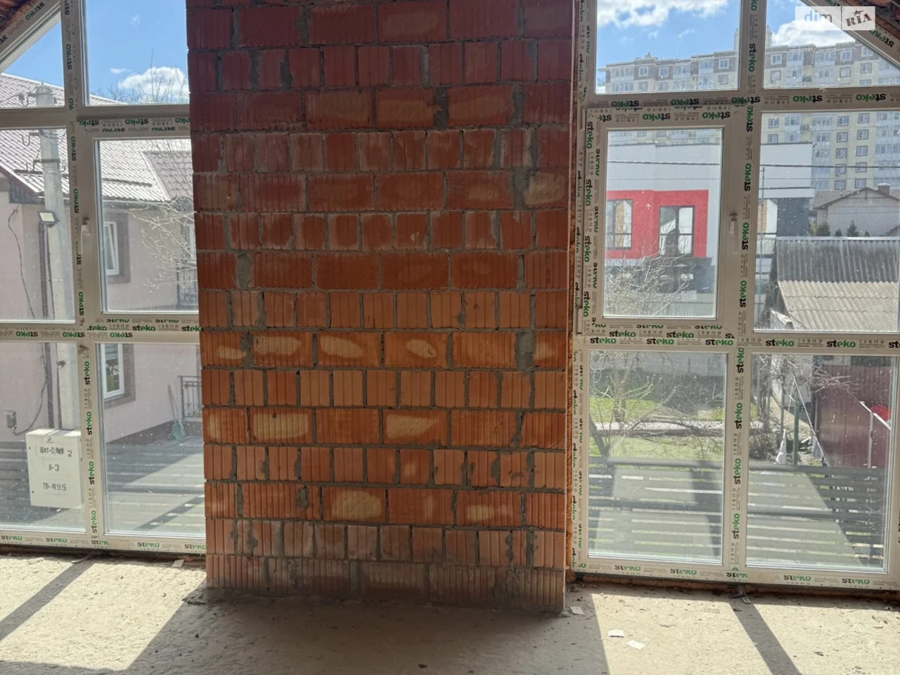 Продаж Таунхаус
