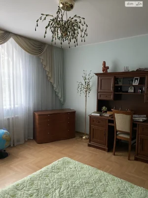 Продаж Дім