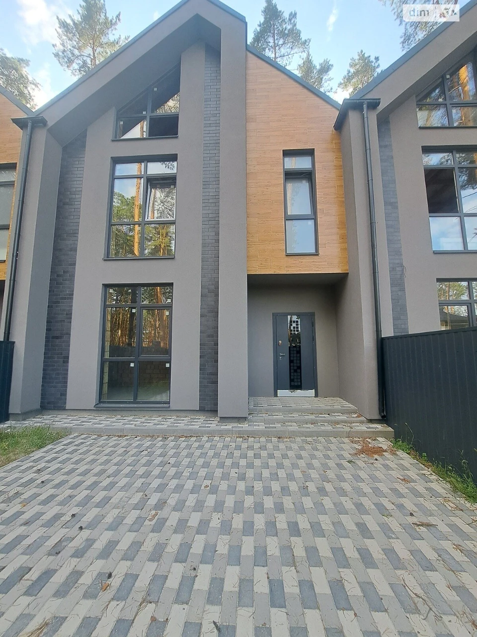 Продаж Таунхаус