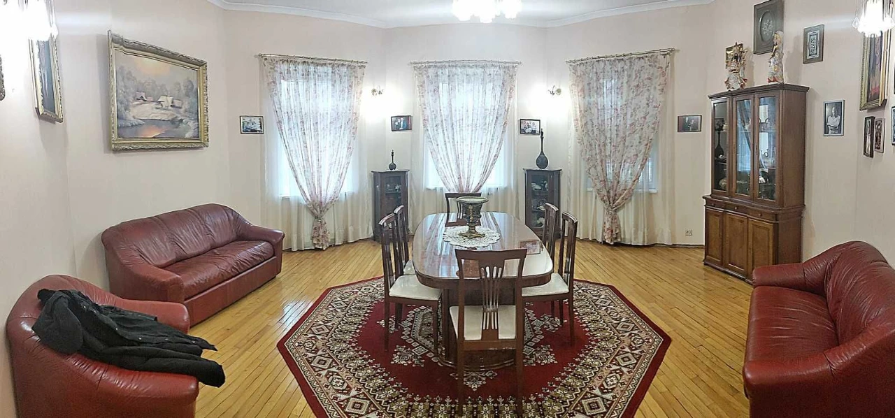 Продам дом 800м2 Лесная Буча, участок 30 сот.