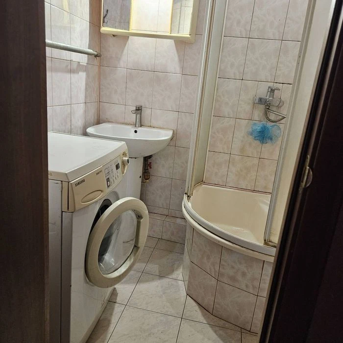 I am selling an apartment.
