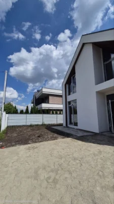 Будинок в Бучі площею 127 м² на ділянці 4 сотки біля лісу!!