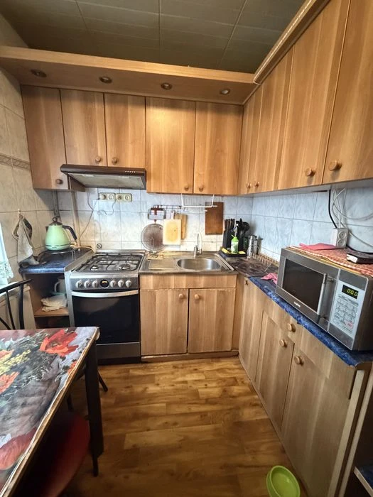 Three-room apartment for sale in Cold Mountain.