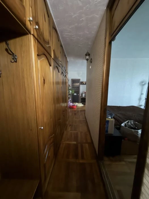 Three-room apartment for sale in Cold Mountain.