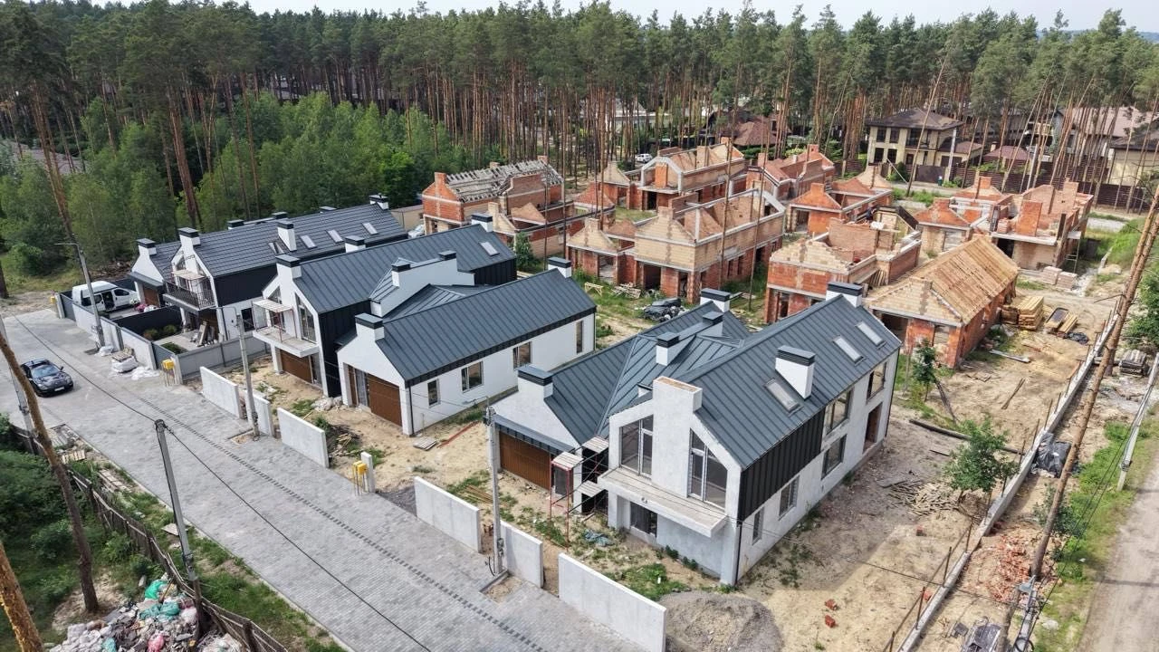 Дуплекс, Лісова Буча. 3 кімнати, 145м2 + 2.7 сотки. ДержПрог