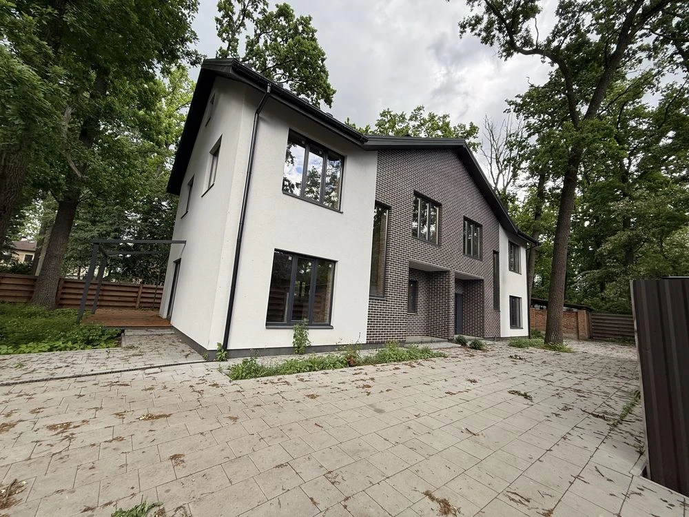 ЦЕГЛЯНИЙ дуплекс в Бучі центр, ЯКІСНИЙ, будувався не для про